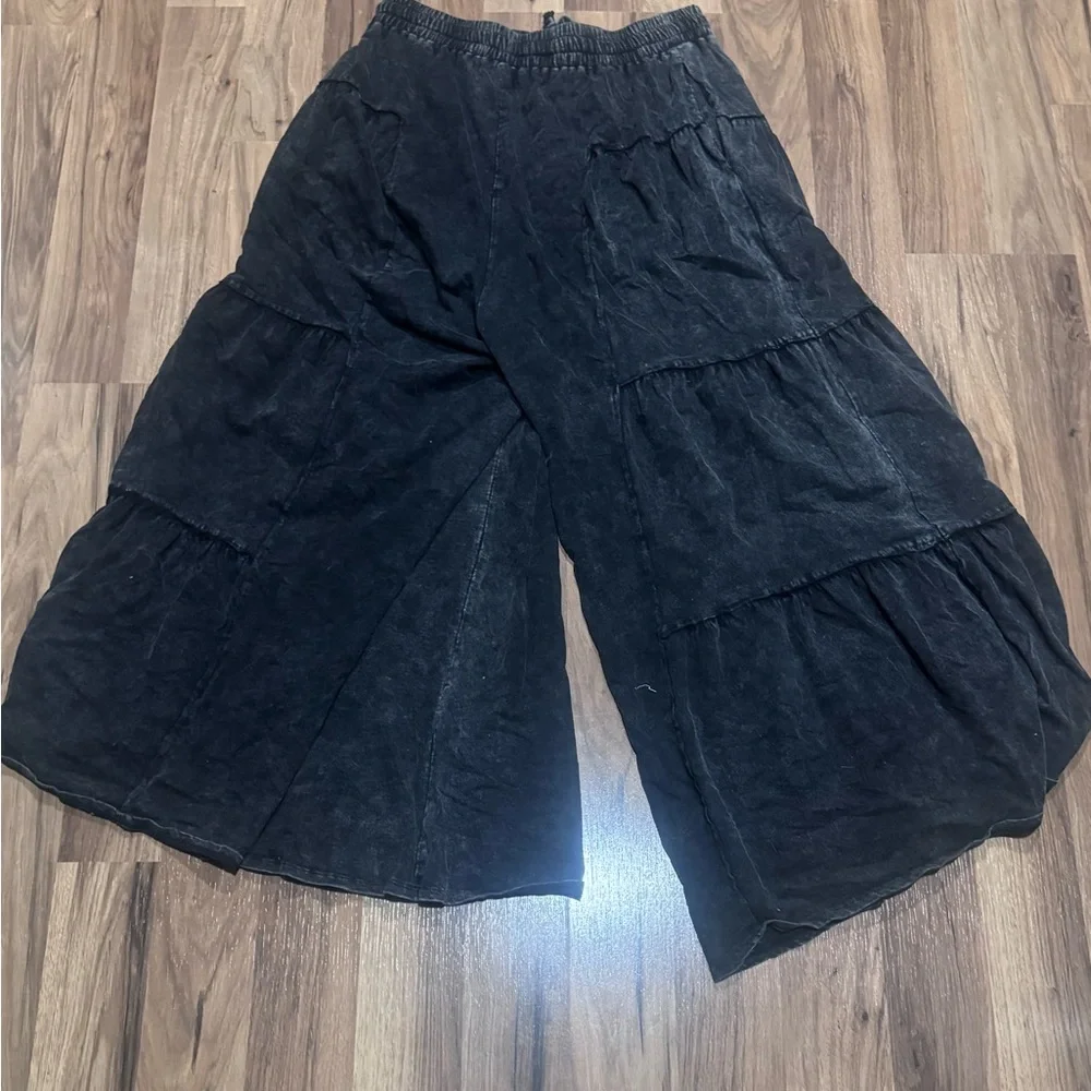 Oli & Hali Charcoal Wide Leg Pants - Picture 2 of 7